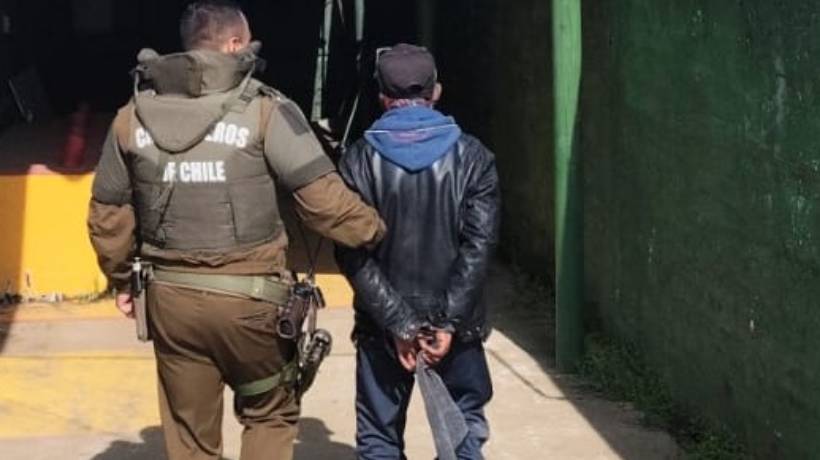 Hombre con arresto domiciliario fue detenido tras ser sorprendido en patio ajeno en Calle Larga