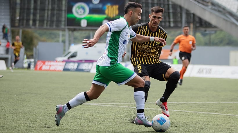 Puerto Montt mantiene la ventaja de seis puntos en el primer lugar de la Segunda División