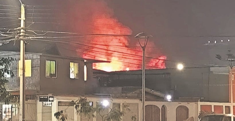 Vecinos denuncian quemas de materiales tóxicos en Cerro Chuño de Arica
