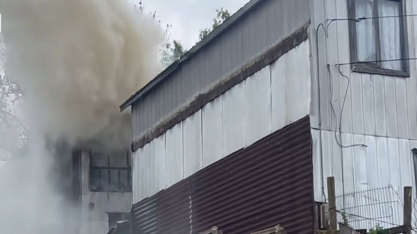 Incendio afectó a vivienda población Juan Soler de Castro