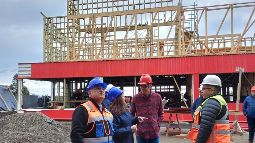 Reposición de la Escuela Rural de Quitripulli de Chonchi alcanza un 60% de avance Reposición de la Escuela Rural de Quitripulli de Chonchi alcanza un 60% de avance