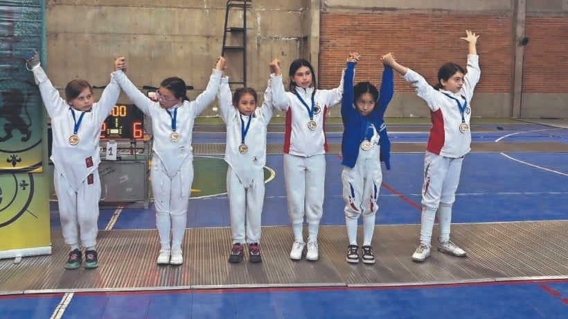 Esgrimistas de Antofagasta brillan en el cierre de año deportivo nacional Esgrimistas de Antofagasta brillan en el cierre de año deportivo nacional
