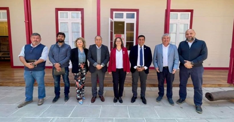 Subsecretaria de Educación sostuvo encuentro con alcaldes por postergación del traspaso de escuelas a SLEP Antofagasta Subsecretaria de Educación sostuvo encuentro con alcaldes por postergación del traspaso de escuelas a SLEP Antofagasta