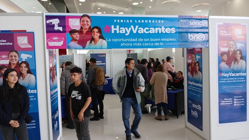 Sence Los Ríos da inicio al ciclo de Ferias Laborales 2025 en la región Sence Los Ríos da inicio al ciclo de Ferias Laborales 2025 en la región