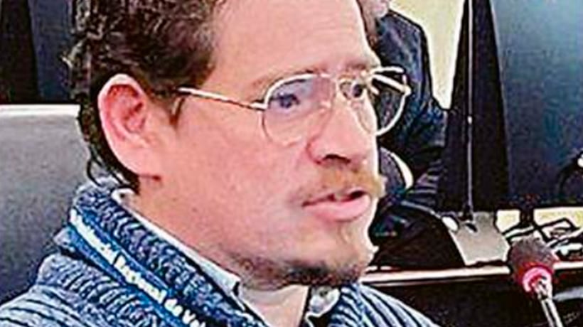 Parlamentarios aumentan presión y exigen salida del delegado de Puchuncaví Parlamentarios aumentan presión y exigen salida del delegado de Puchuncaví