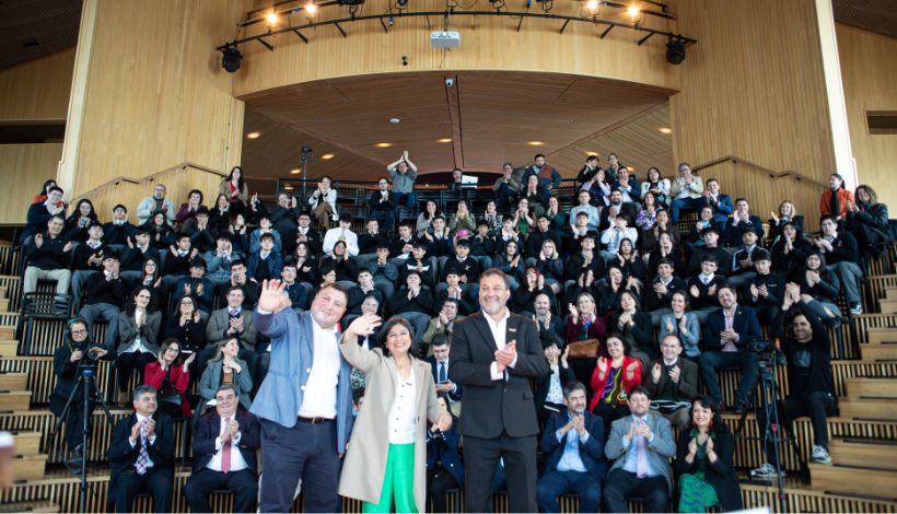 Docente de la Araucanía es reconocida como la “Profe TP 2025” por su labor inclusiva Docente de la Araucanía es reconocida como la “Profe TP 2025” por su labor inclusiva