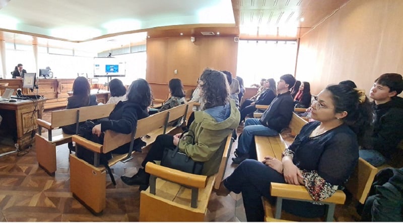 Valdivia: magistrado Edmundo Devia expuso sobre garantías fundamentales e IA en seminario organizado por la Academia Judicial