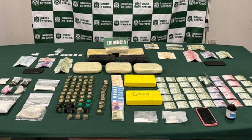 Cayó banda transnacional de narcotraficantes en Arica: enviaban droga a La Serena Cayó banda transnacional de narcotraficantes en Arica: enviaban droga a La Serena
