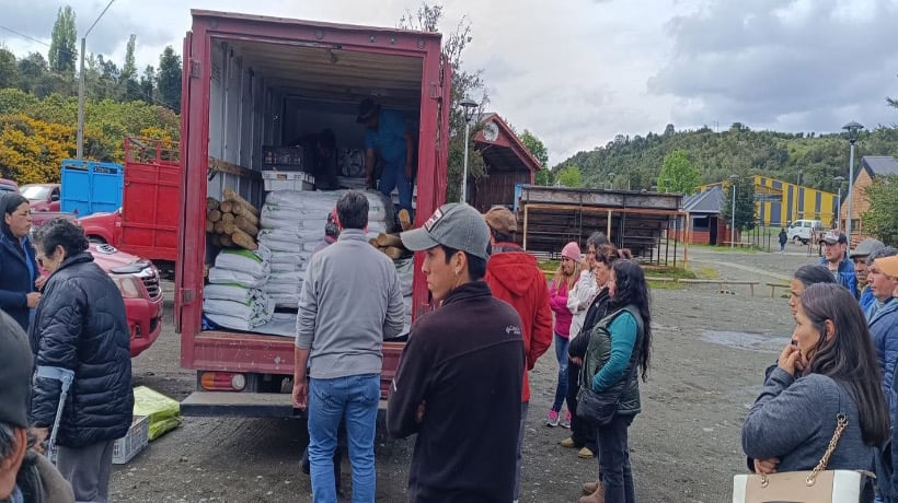 Curaco de Vélez entrega herramientas agrícolas a familias beneficiadas por programa de desarrollo rural Curaco de Vélez entrega herramientas agrícolas a familias beneficiadas por programa de desarrollo rural