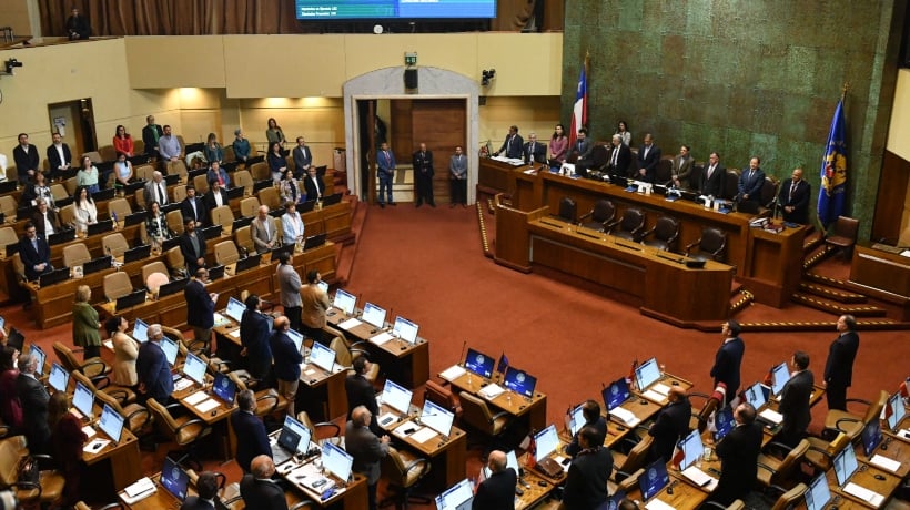 Parlamentarios de la Región de Valparaíso reaccionan a la salida de Pardow: llaman a compensar a las familias
