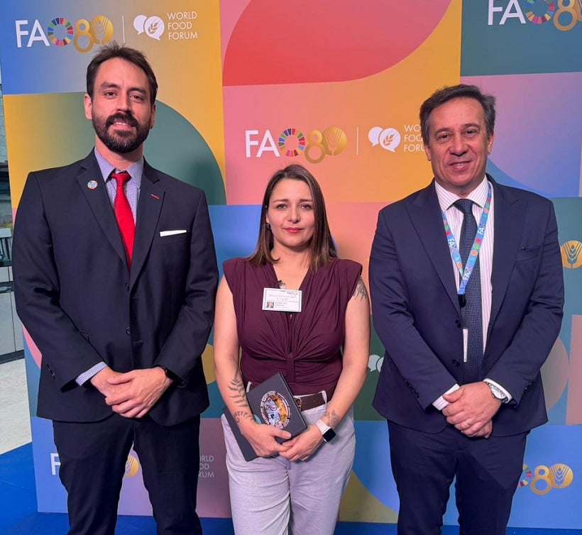 Alcaldesa Carla Amtmann se reúne con alto representante de la FAO para avanzar en colaboración e inversión en Valdivia Alcaldesa Carla Amtmann se reúne con alto representante de la FAO para avanzar en colaboración e inversión en Valdivia