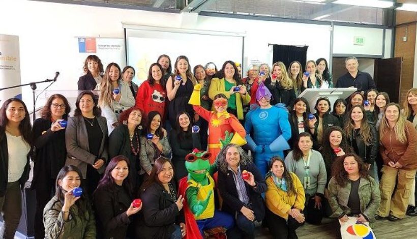 Educa Sostenible inicia programa en Valparaíso para fomentar la educación energética Educa Sostenible inicia programa en Valparaíso para fomentar la educación energética