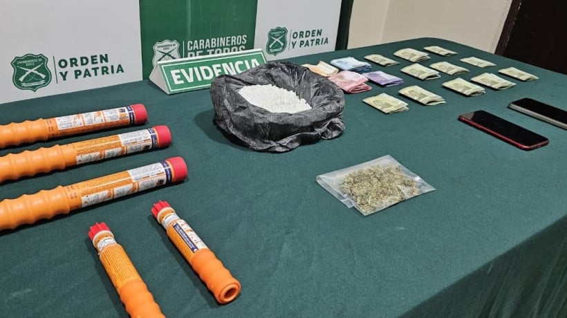 Allanaron dos casas en Alerce Sur e incautaron 1.700 dosis de cocaína avaluadas en $12 millones Allanaron dos casas en Alerce Sur e incautaron 1.700 dosis de cocaína avaluadas en $12 millones