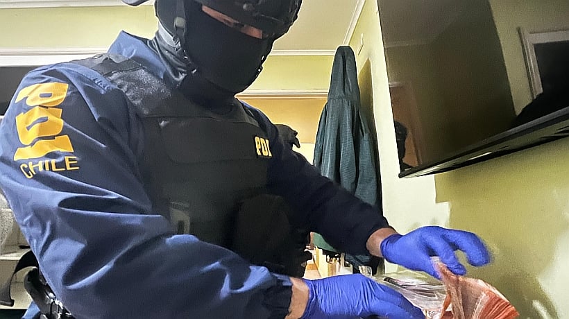 Presos dejaron a otros seis implicados en préstamos ilegales en Chiloé Presos dejaron a otros seis implicados en préstamos ilegales en Chiloé