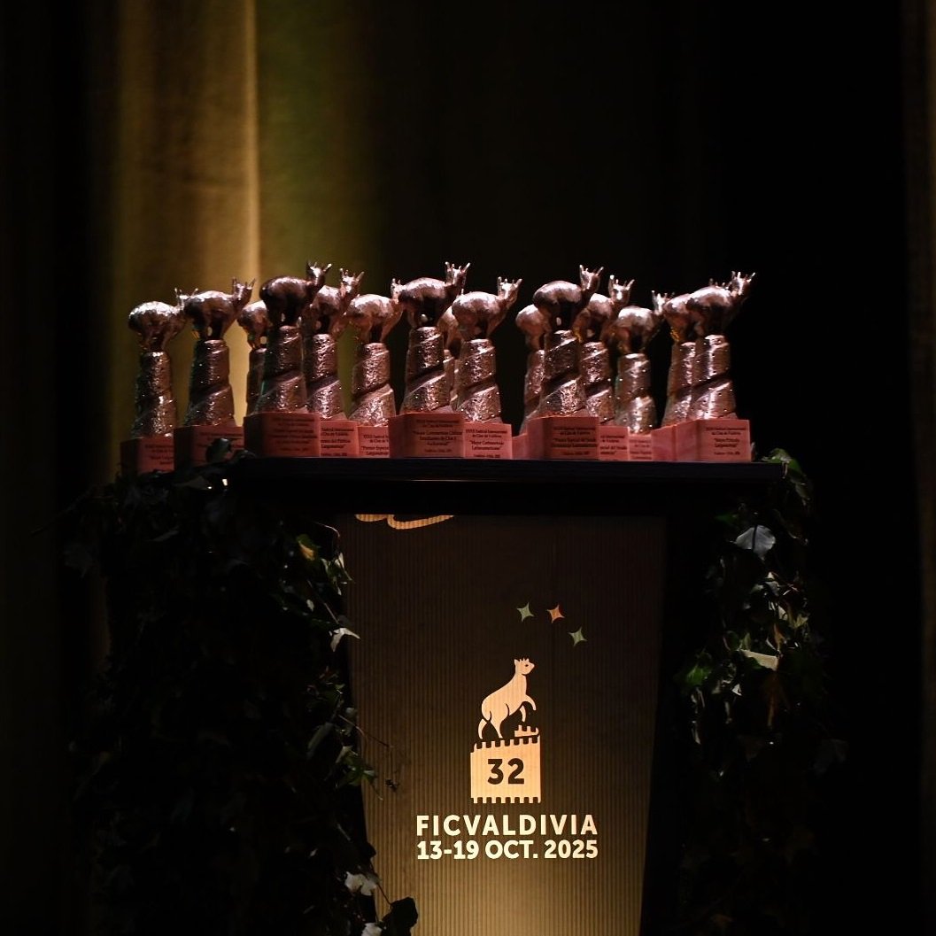Todo listo para la gran ceremonia de cierre y premiación del 32° FICValdivia Todo listo para la gran ceremonia de cierre y premiación del 32° FICValdivia