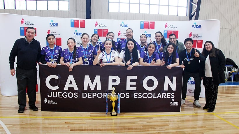 Vóleibol del Colegio San Mateo representará a la región en los Juegos Deportivos Escolares Vóleibol del Colegio San Mateo representará a la región en los Juegos Deportivos Escolares