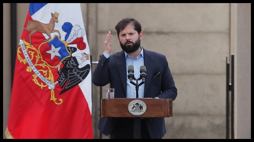 Boric tras inicio de pago de deuda histórica a profesores: "Su lucha valió la pena" Boric tras inicio de pago de deuda histórica a profesores: "Su lucha valió la pena"
