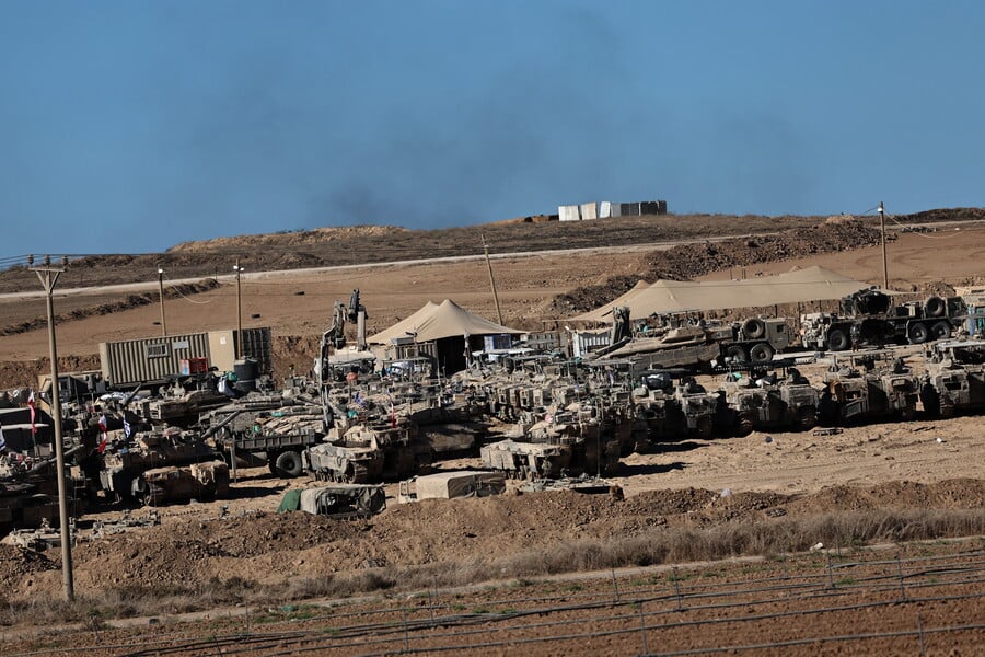 Israel afirma que la tregua sigue vigente pero alega que sus tropas pueden protegerse Israel afirma que la tregua sigue vigente pero alega que sus tropas pueden protegerse