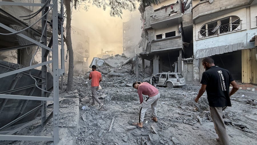 Israel dice que ha "reanudado la aplicación del alto el fuego" tras ataques lanzados sobre Gaza Israel dice que ha "reanudado la aplicación del alto el fuego" tras ataques lanzados sobre Gaza