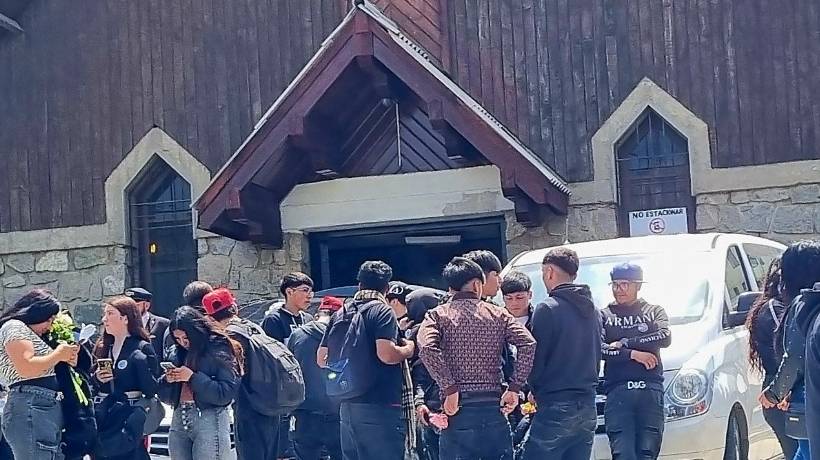 Hoy fue funeral de estudiante de 16 años asesinado afuera del Liceo Guillermo Rivera Hoy fue funeral de estudiante de 16 años asesinado afuera del Liceo Guillermo Rivera