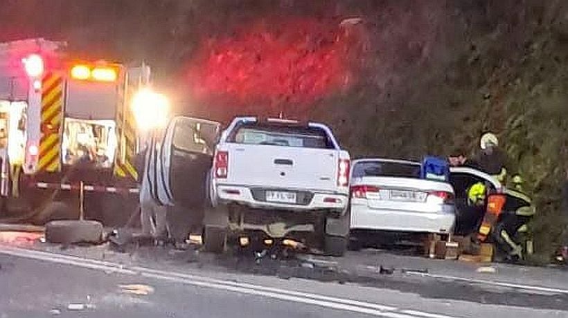 Colisión en Puerto Varas movilizó a un amplio contingente para rescatar a siete lesionados Colisión en Puerto Varas movilizó a un amplio contingente para rescatar a siete lesionados