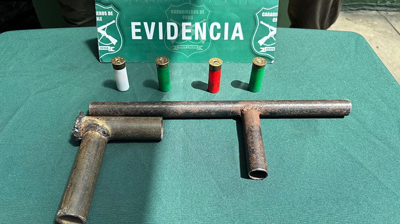 Detienen a sujeto tras riña e intento de fuga en Valparaíso: portaba un arma Detienen a sujeto tras riña e intento de fuga en Valparaíso: portaba un arma