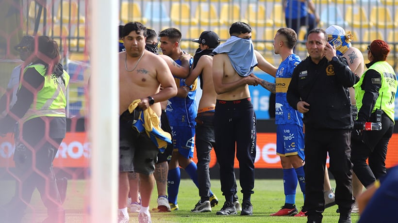¿A qué se expone Everton tras la invasión de hinchas? ¿A qué se expone Everton tras la invasión de hinchas?
