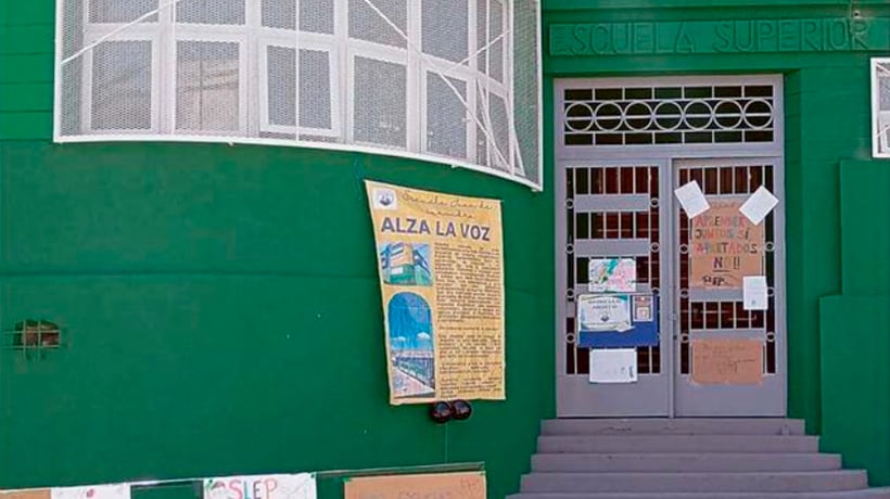 Creían que era temporal: colegio deberá compartir sede en forma indefinida en Valparaíso Creían que era temporal: colegio deberá compartir sede en forma indefinida en Valparaíso