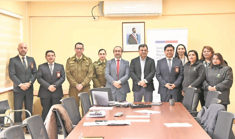 Los Ríos: Delegación Presidencial traspasó coordinación de plan “Calles sin Violencia” a Seremi de Seguridad Los Ríos: Delegación Presidencial traspasó coordinación de plan “Calles sin Violencia” a Seremi de Seguridad
