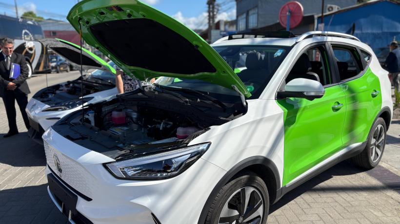 Laja incorporó sus primeros taxis eléctricos: la comuna es la primera de la provincia en modernizar su transporte público Laja incorporó sus primeros taxis eléctricos: la comuna es la primera de la provincia en modernizar su transporte público