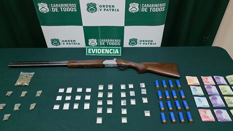 Detienen a cinco personas y desbaratan banda criminal dedicada al microtráfico de drogas en Osorno Detienen a cinco personas y desbaratan banda criminal dedicada al microtráfico de drogas en Osorno
