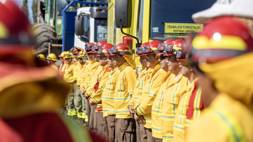 Inversión para enfrentar incendios forestales en el Biobío supera los $23 mil millones: Región contará con 42 brigadas y 12 aeronaves Inversión para enfrentar incendios forestales en el Biobío supera los $23 mil millones: Región contará con 42 brigadas y 12 aeronaves