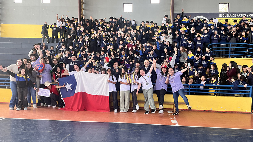 Con un gimnasio repleto reciben a vicecampeonas mundiales de danza en Osorno Con un gimnasio repleto reciben a vicecampeonas mundiales de danza en Osorno