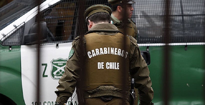 Clandestino: descubren local funcionando a puertas cerradas y clientes ocultos en Calama Clandestino: descubren local funcionando a puertas cerradas y clientes ocultos en Calama