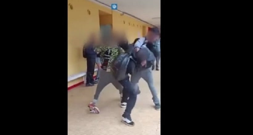 Estudiante involucrado en riña en liceo de Vallenar pasó a control de detención por los delitos de lesiones y porte de arma blanca Estudiante involucrado en riña en liceo de Vallenar pasó a control de detención por los delitos de lesiones y porte de arma blanca