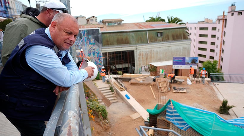 Obras en “Plaza Los Inmigrantes&quot; presentan un 57% de avance