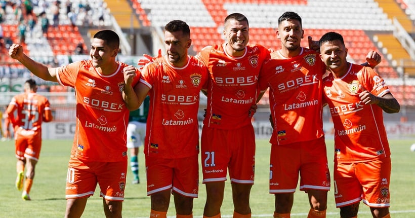 Cobreloa ya está en la liguilla del ascenso: ganó 2-0 a Santiago Wanderers en el Zorros del Desierto Cobreloa ya está en la liguilla del ascenso: ganó 2-0 a Santiago Wanderers en el Zorros del Desierto