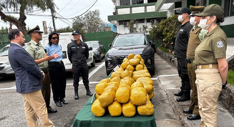 Reo lideraba banda de narcotraficantes en Arica: hay cuatro extranjeros detenidos Reo lideraba banda de narcotraficantes en Arica: hay cuatro extranjeros detenidos