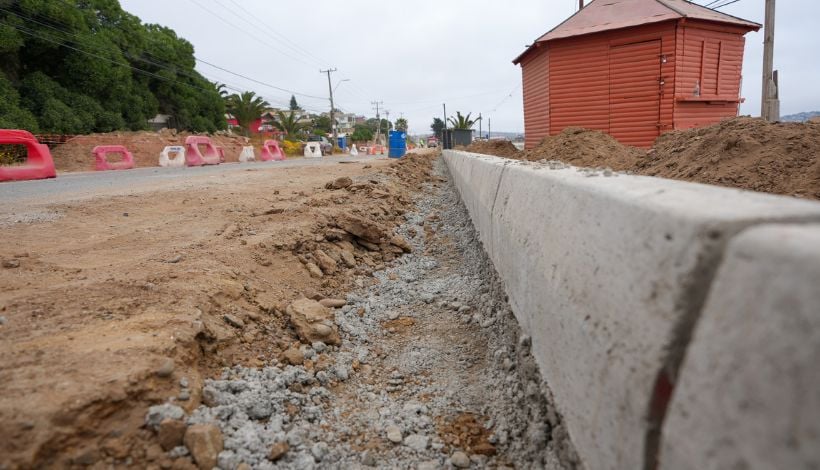 Inician obras del camino costero de Loncura con escoria de cobre Inician obras del camino costero de Loncura con escoria de cobre