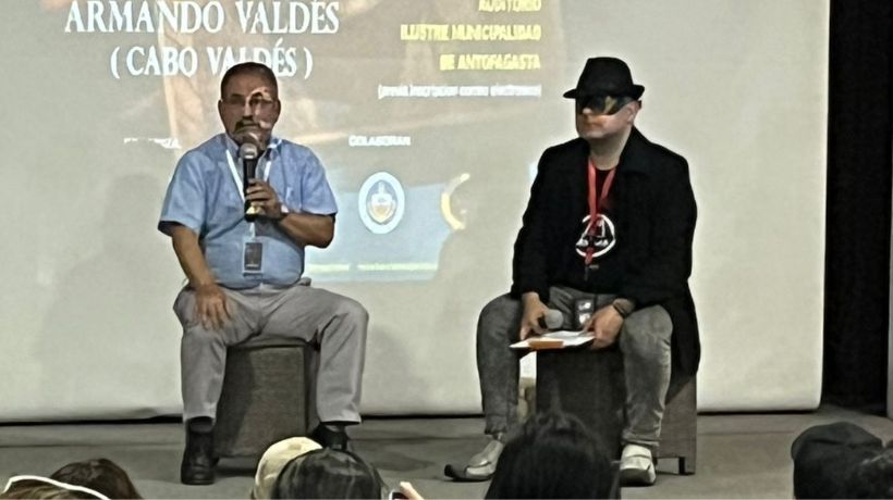 Desde ovnis hasta el Chupacabras: Antofagasta fue sede de la Segunda Conferencia de Misterios y Mitos Urbanos Desde ovnis hasta el Chupacabras: Antofagasta fue sede de la Segunda Conferencia de Misterios y Mitos Urbanos