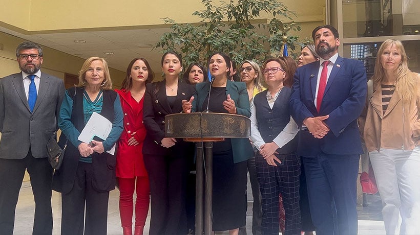 Diputados exigen al Gobierno devolución inmediata de cobros indebidos y mayor transparencia en tarifas eléctricas Diputados exigen al Gobierno devolución inmediata de cobros indebidos y mayor transparencia en tarifas eléctricas