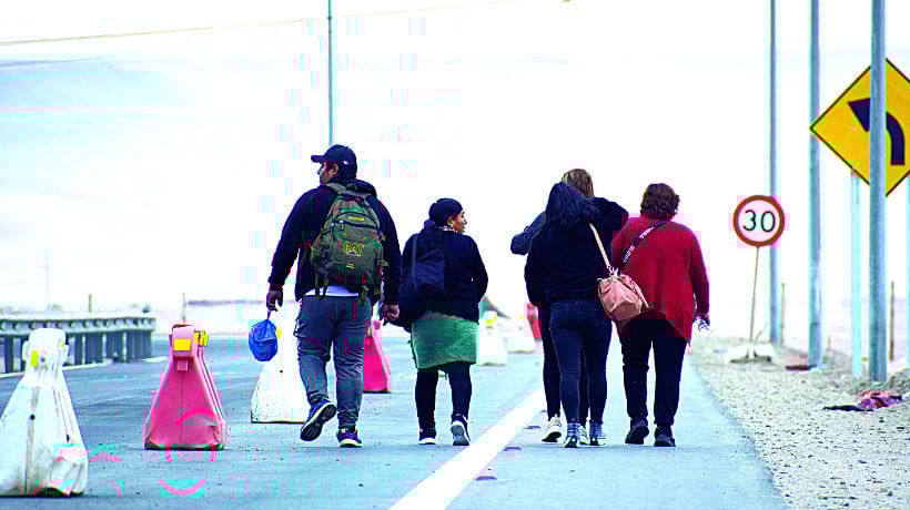 13.664 migrantes en situación irregular en Antofagasta tensionan el debate: ¿regularizar o expulsar? 13.664 migrantes en situación irregular en Antofagasta tensionan el debate: ¿regularizar o expulsar?
