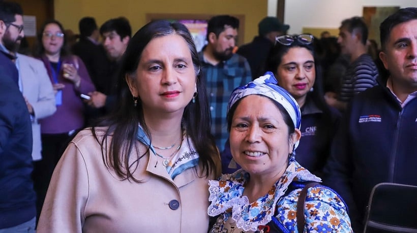 Ministra de Agricultura entrega de bonos de riego por $3.500 millones en La Araucanía Ministra de Agricultura entrega de bonos de riego por $3.500 millones en La Araucanía