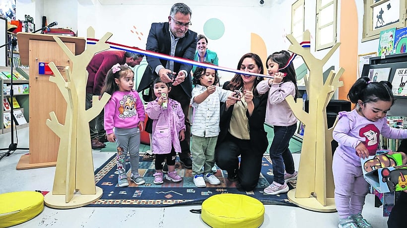 Los Lagos inauguró su primera “guaguateca” para la infancia en la Biblioteca Regional Los Lagos inauguró su primera “guaguateca” para la infancia en la Biblioteca Regional