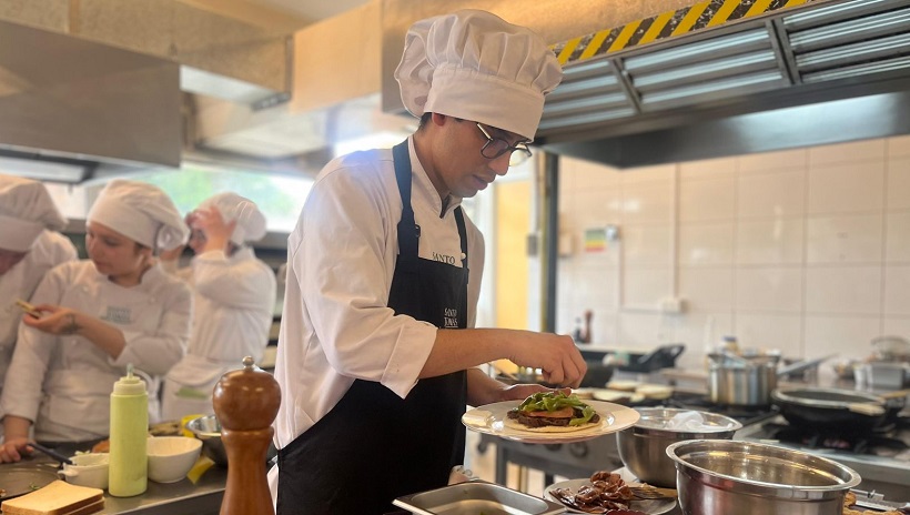 Segundo Concurso de Sándwich de la Cocina Tradicional y Chilena premió a ganadores en Temuco Segundo Concurso de Sándwich de la Cocina Tradicional y Chilena premió a ganadores en Temuco