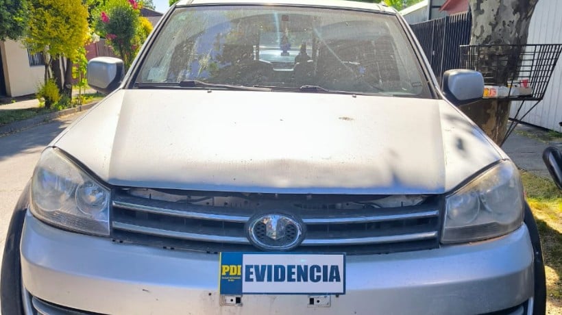 Recuperan camioneta tras robo en taller mecánico en Chillán Recuperan camioneta tras robo en taller mecánico en Chillán