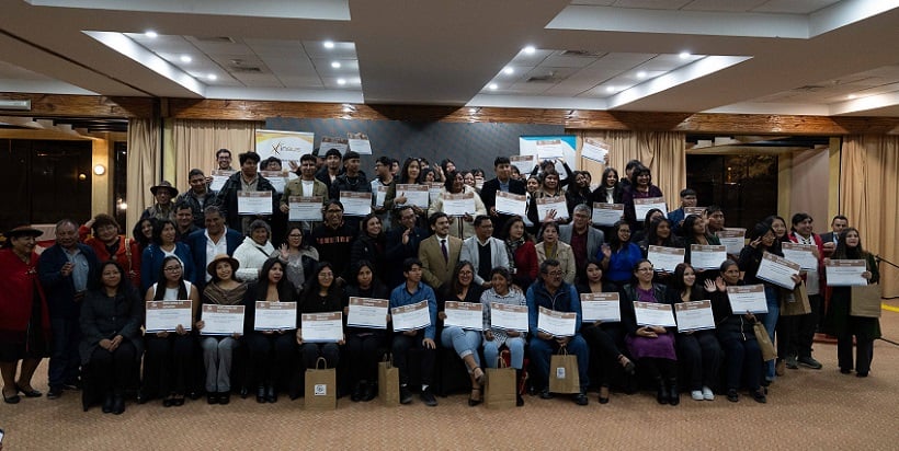 Becas Indígenas de Minera El Abra: educación que deja huella en la comunidad Becas Indígenas de Minera El Abra: educación que deja huella en la comunidad