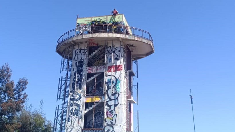 Familia de joven que murió en mirador de Isla Cautín presenta querella por homicidio