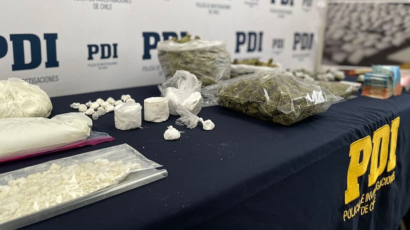 Pareja arriesga 10 años de prisión tras condena por tráfico de 3 kilos de drogas en Chiloé Pareja arriesga 10 años de prisión tras condena por tráfico de 3 kilos de drogas en Chiloé