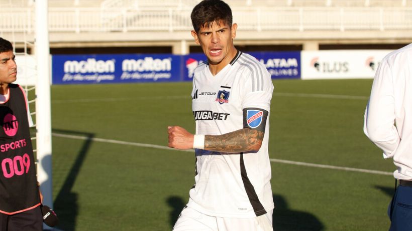 DT de Colo Colo respondió a molestia de Pavez: "Los que no juegan van a estar calientes" DT de Colo Colo respondió a molestia de Pavez: "Los que no juegan van a estar calientes"